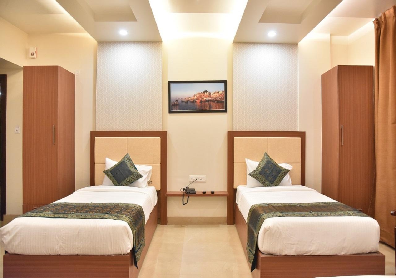 Hotel Rk Grand Варанаси Экстерьер фото