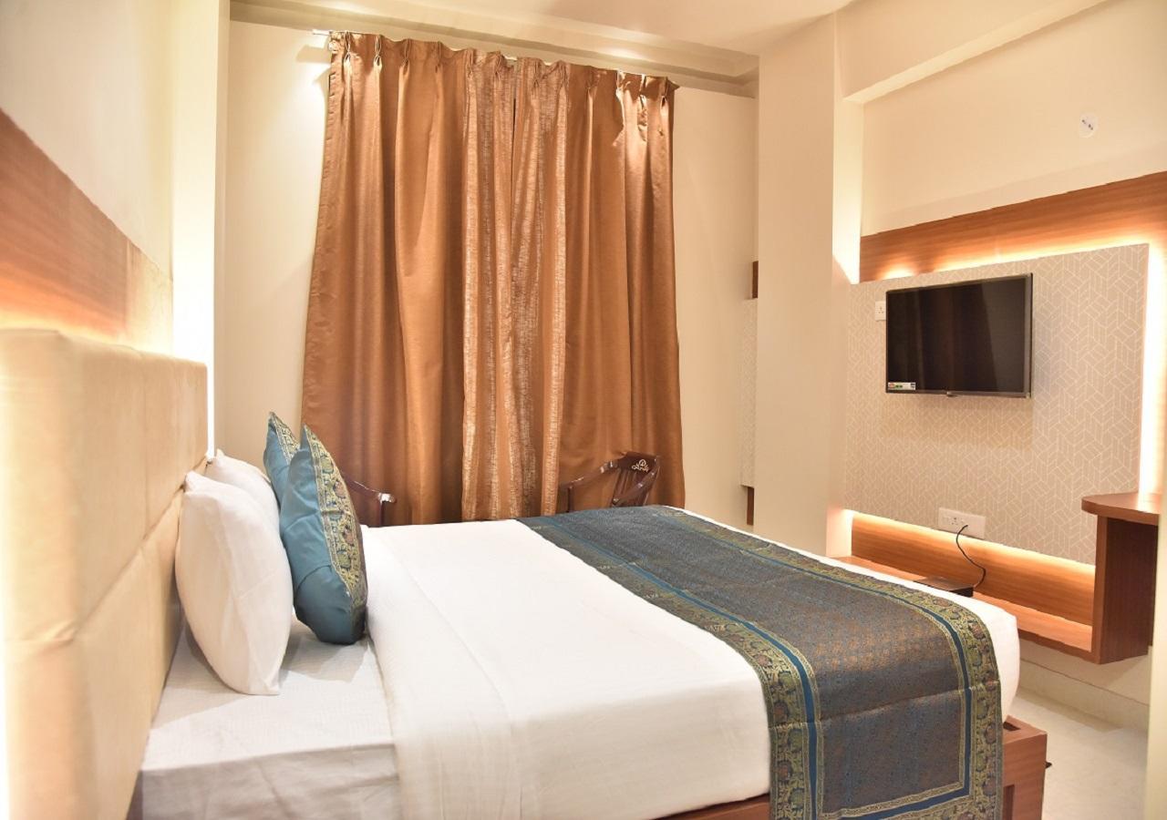 Hotel Rk Grand Варанаси Экстерьер фото